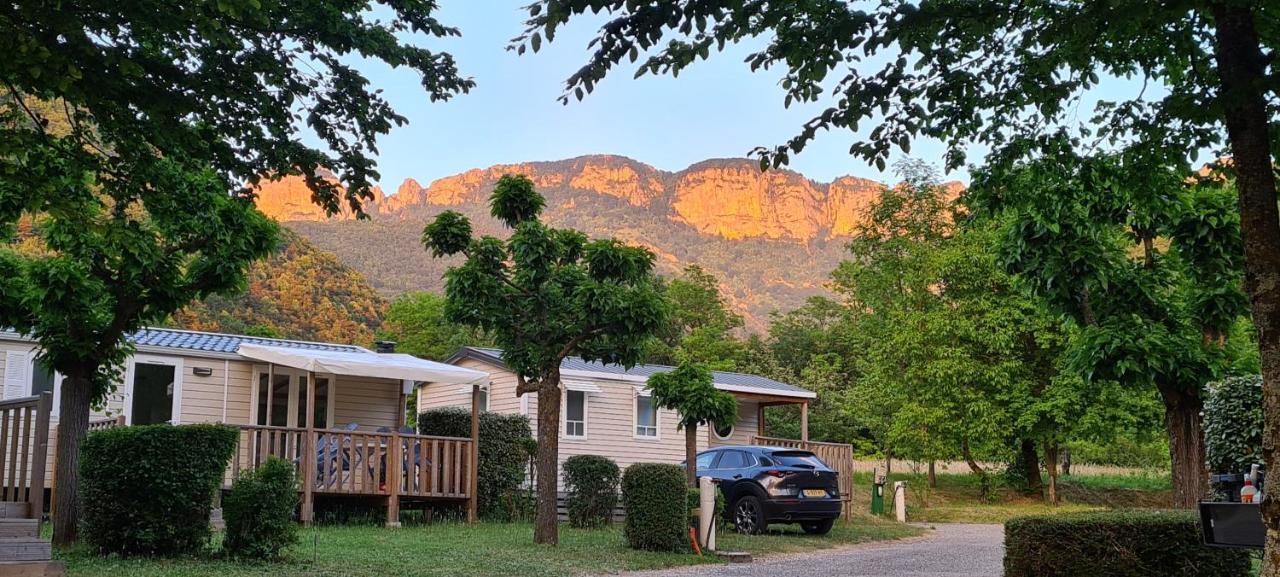Barbieres Camping Le Gallo Romain מראה חיצוני תמונה