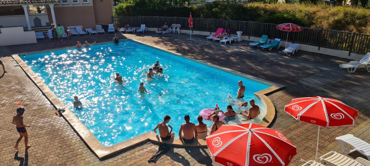 Barbieres Camping Le Gallo Romain מראה חיצוני תמונה