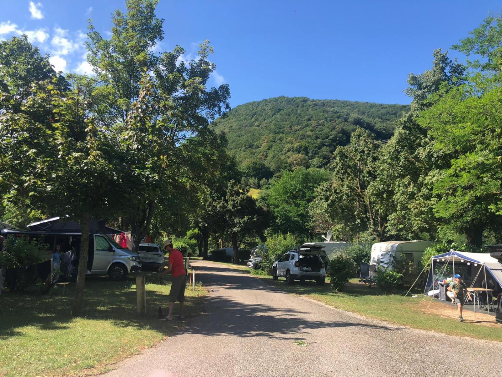 Barbieres Camping Le Gallo Romain מראה חיצוני תמונה